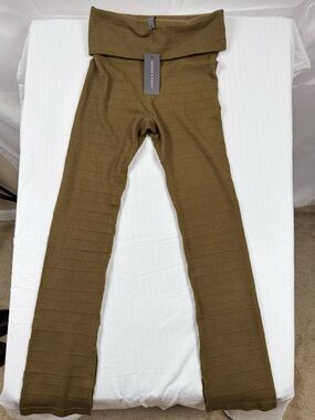 Savage X Fenty Frame Work Jacquard Slit Leggings Olive Green NWT Size L Flare